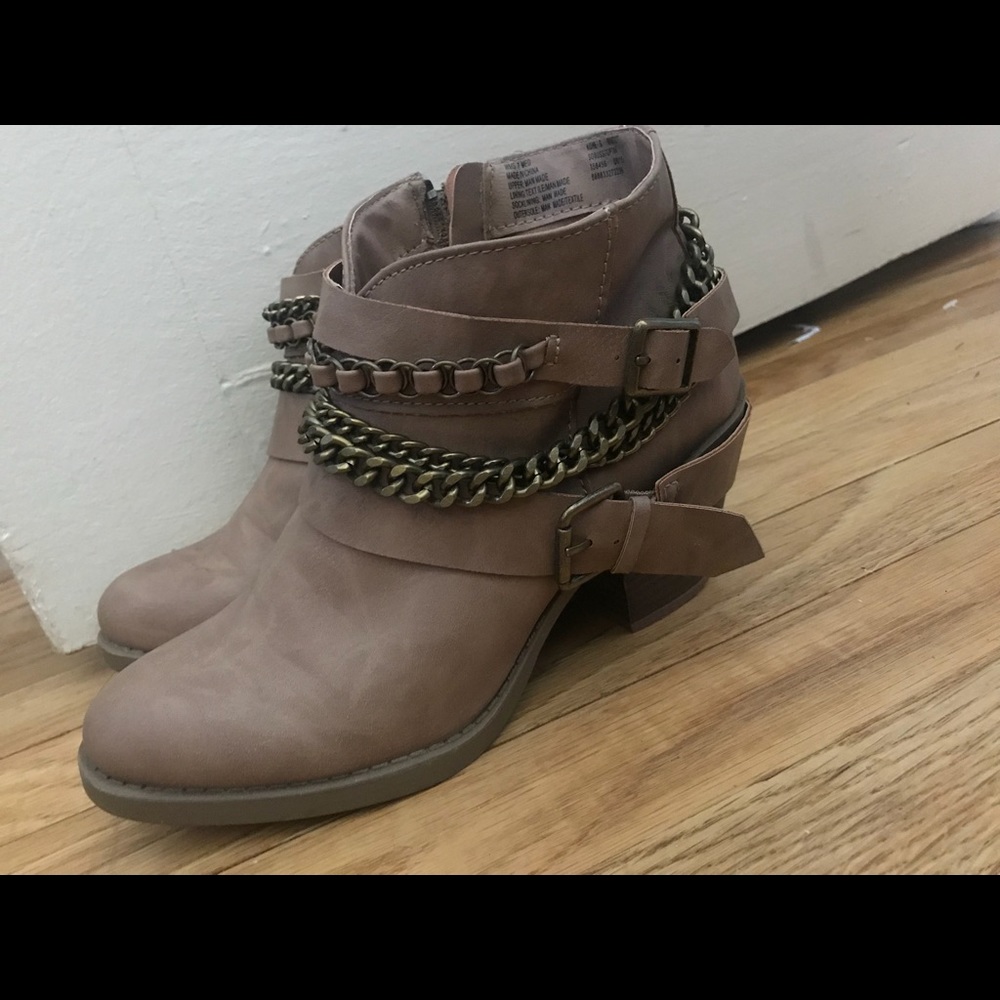 Tan ankle heeled boots